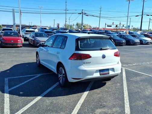 2016 Volkswagen e-Golf SE