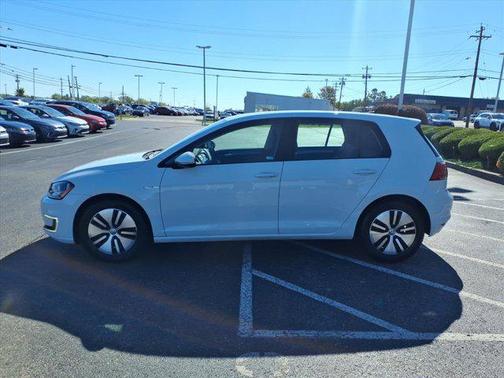 2016 Volkswagen e-Golf SE