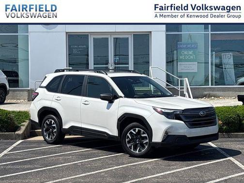 Crystal White Pearl 2025 Subaru Forester Premium