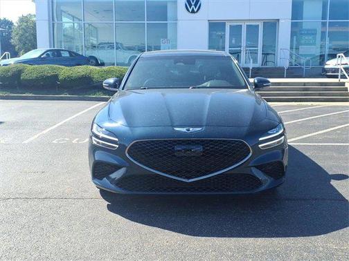 2023 Genesis G70 2.0T RWD