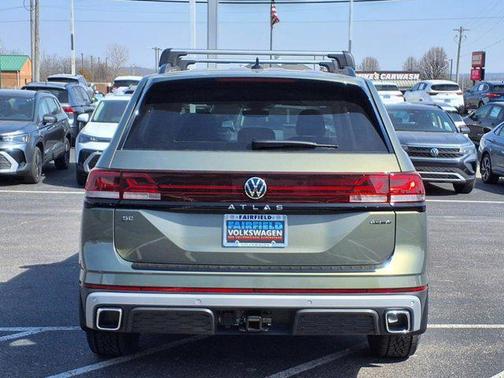 2025 Volkswagen Atlas 2.0T Peak Edition