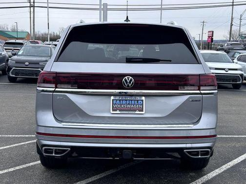silver mist metallic 2026 Volkswagen Atlas 2.0T SEL Premium R-Line 4MOTION
