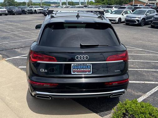 Mythos Black Metallic 2023 Audi Q5 45 S line Premium