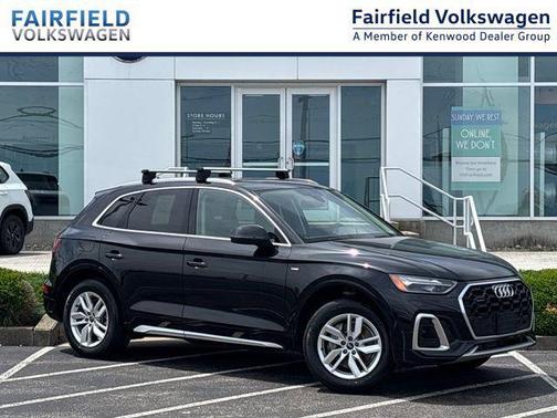 Mythos Black Metallic 2023 Audi Q5 45 S line Premium