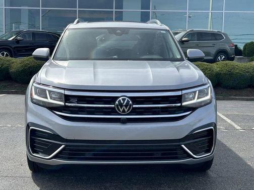 Silver Metallic 2022 Volkswagen Atlas 3.6L SEL Premium