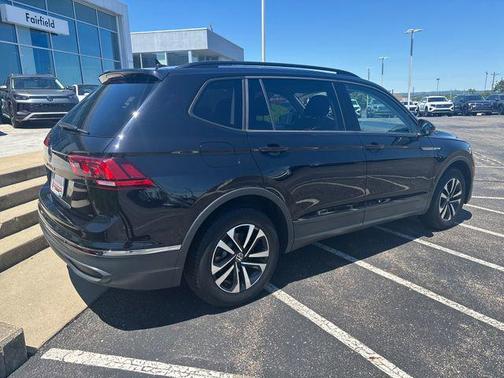 Deep Black Pearl 2023 Volkswagen Tiguan 2.0T S