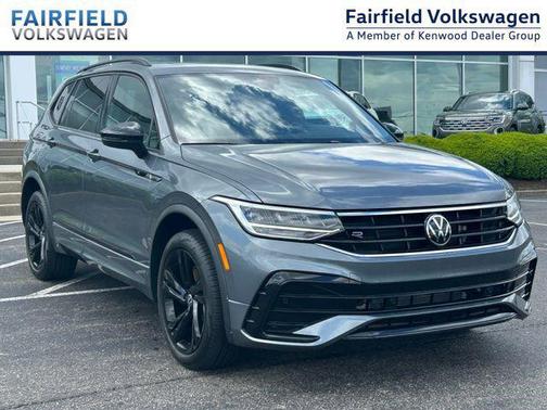 Platinum Gray Metallic 2023 Volkswagen Tiguan 2.0T SE R-Line Black