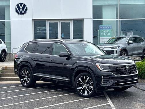 Deep Black Pearl 2025 Volkswagen Atlas 2.0T SEL Premium R-Line 4MOTION