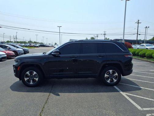 2022 Jeep Grand Cherokee 4xe Base