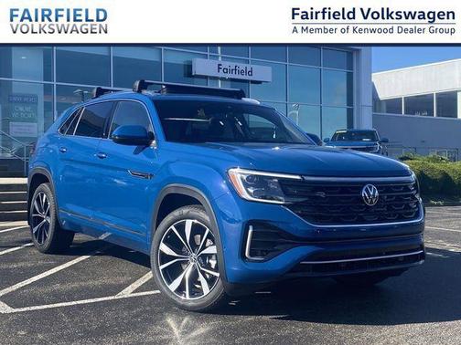 Blue-Metallic 2026 Volkswagen Atlas Cross Sport 2.0T SEL Premium