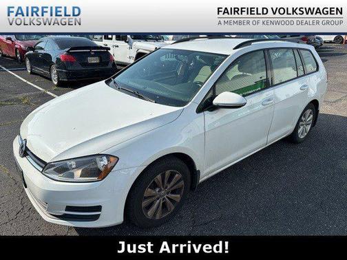 2017 Volkswagen Golf SportWagen TSI S