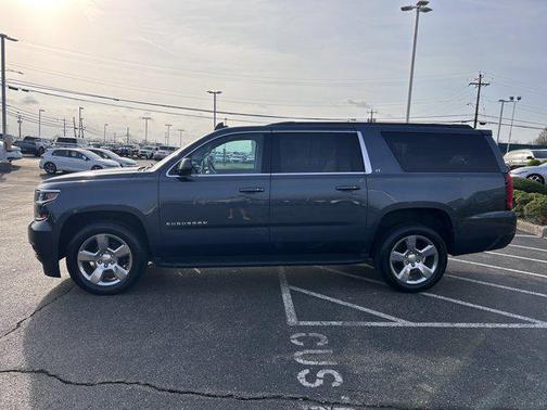 Shadow Gray Metallic 2020 Chevrolet Suburban LT
