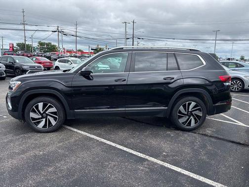 Deep Black Pearl 2025 Volkswagen Atlas 2.0T SEL