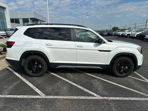 White 2026 Volkswagen Atlas Peak Edition