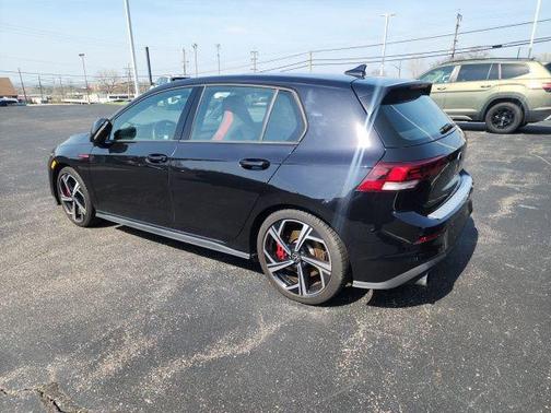 2024 Volkswagen Golf GTI 2.0T SE DSG