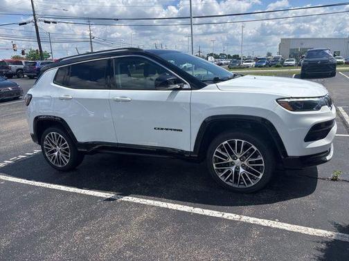 Bright White Clearcoat 2022 Jeep Compass Limited