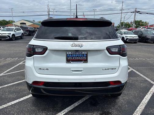 Bright White Clearcoat 2022 Jeep Compass Limited