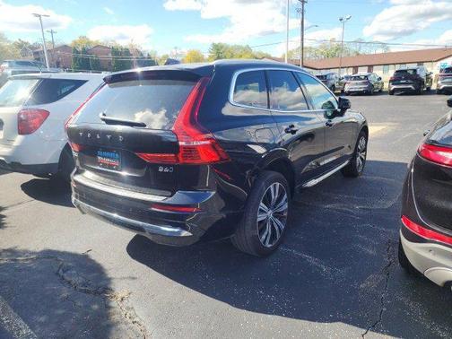 2022 Volvo XC60 B6 Inscription