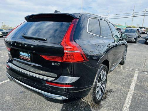 2022 Volvo XC60 B6 Inscription