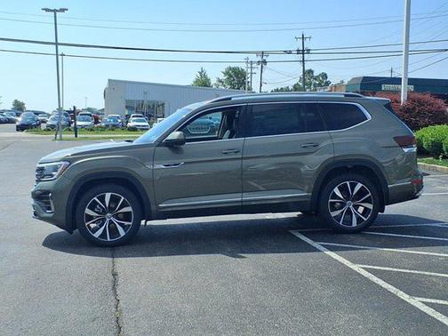 2025 Volkswagen Atlas 2.0T SEL Premium R-Line 4MOTION