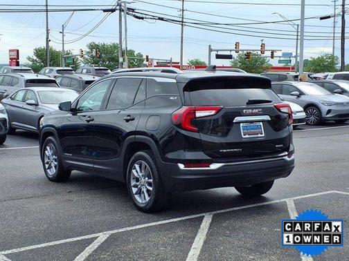 2022 GMC Terrain SLT