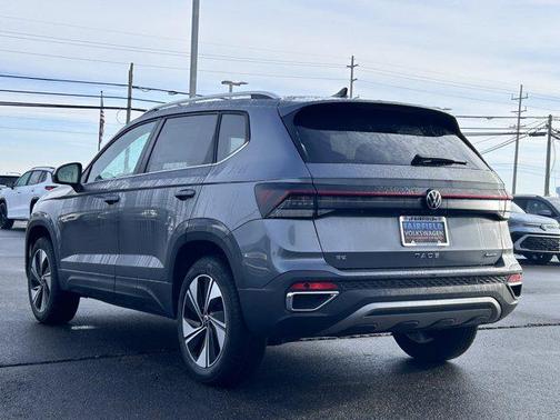 2026 Volkswagen Taos SE