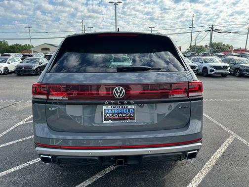 pure gray 2026 Volkswagen Atlas Peak Edition