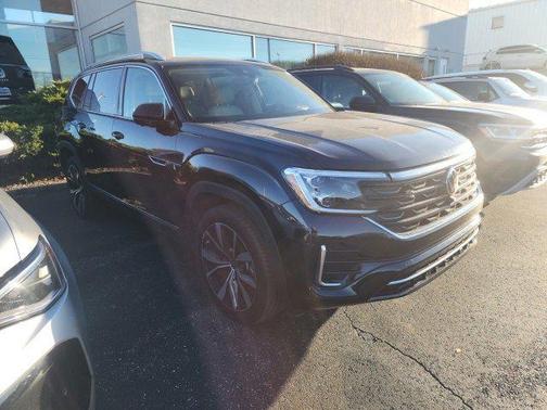 2025 Volkswagen Atlas 2.0T SEL Premium R-Line 4MOTION