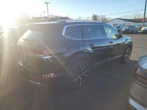 2025 Volkswagen Atlas 2.0T SEL Premium R-Line 4MOTION