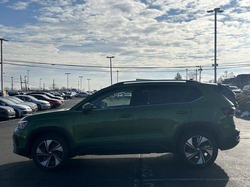 2026 Volkswagen Taos SE