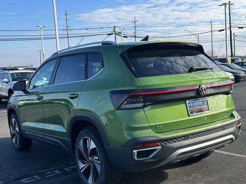 2026 Volkswagen Taos SE