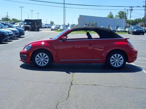 2018 Volkswagen Beetle 2.0T S