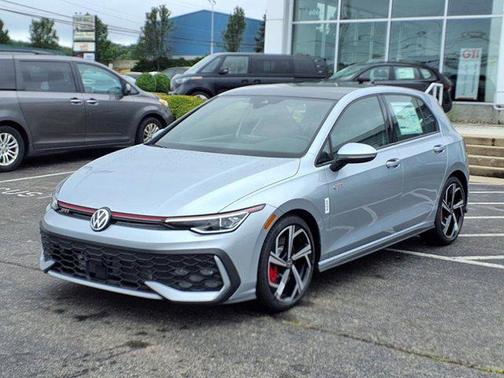 2025 Volkswagen Golf GTI 2.0T SE DSG