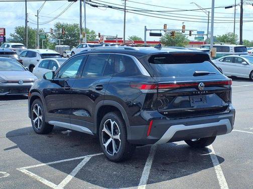 2025 Volkswagen Tiguan 2.0T SE