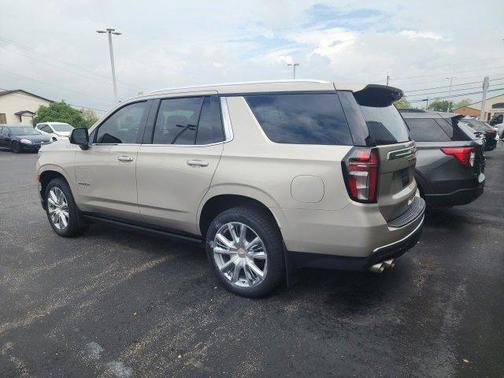 2022 Chevrolet Tahoe 4WD High Country