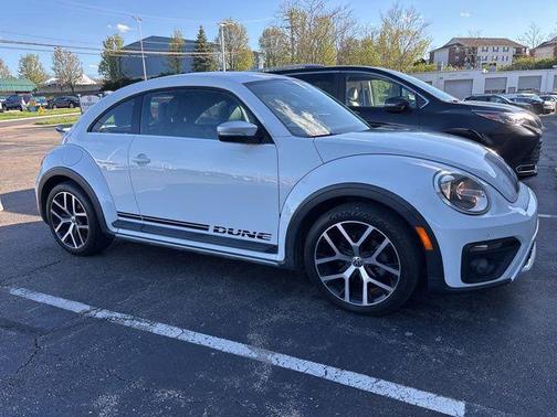 2016 Volkswagen Beetle 1.8T Dune
