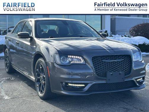 2023 Chrysler 300 Touring