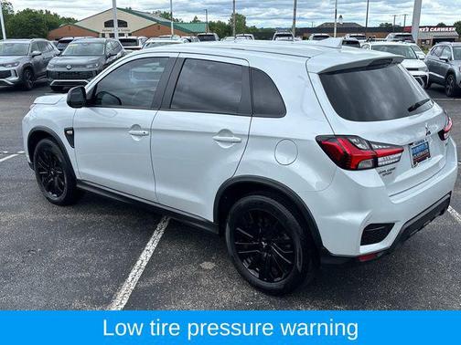 White Diamond 2024 Mitsubishi Outlander Sport 2.0 LE