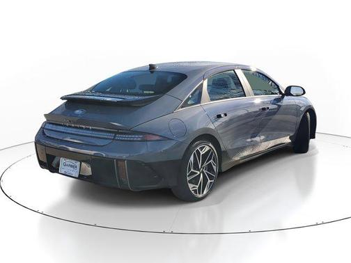 2025 Hyundai IONIQ 6 SEL