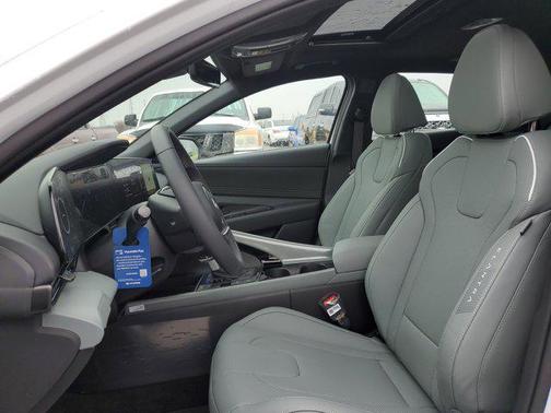 2026 Hyundai ELANTRA HEV Limited