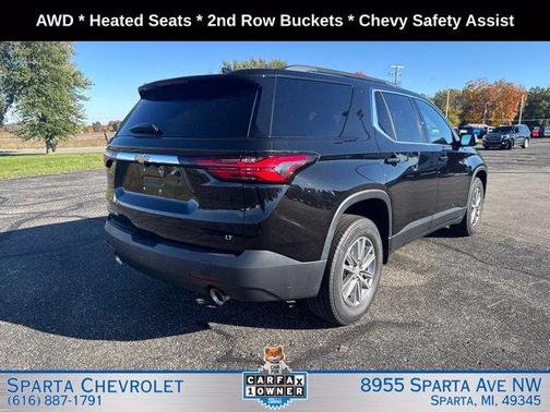 Black Metallic 2023 Chevrolet Traverse LT Cloth