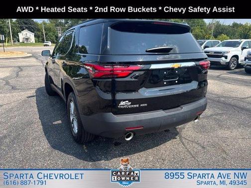 Black Metallic 2023 Chevrolet Traverse LT Cloth