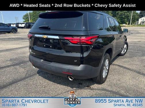 Black Metallic 2023 Chevrolet Traverse LT Cloth