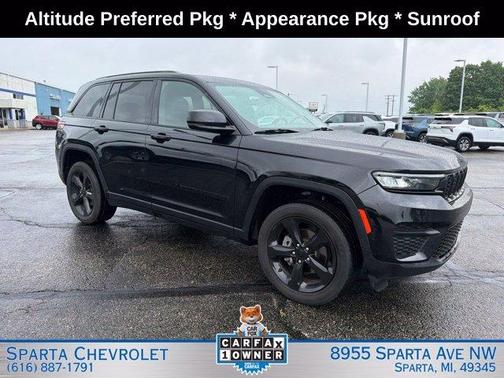 Diamond Black 2024 Jeep Grand Cherokee Laredo