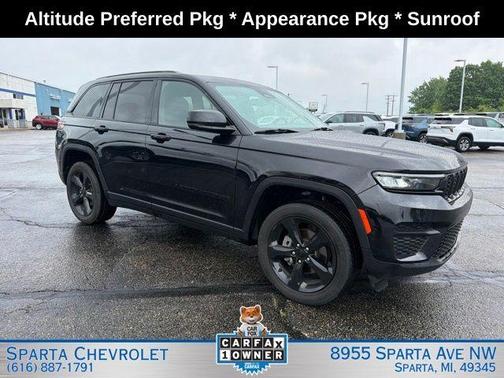 Diamond Black 2024 Jeep Grand Cherokee Laredo