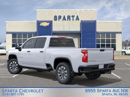 Summit White 2026 Chevrolet Silverado 2500 Custom