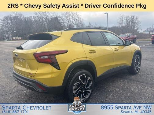 Yellow Metallic 2024 Chevrolet Trax 2RS