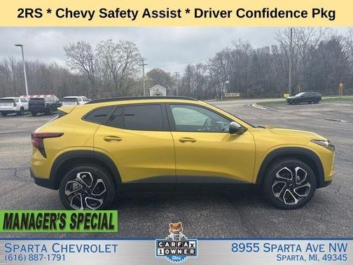 Yellow Metallic 2024 Chevrolet Trax 2RS