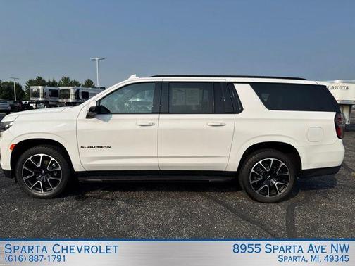 Summit White 2021 Chevrolet Suburban RST