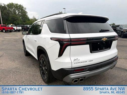Summit White 2025 Chevrolet Traverse LT